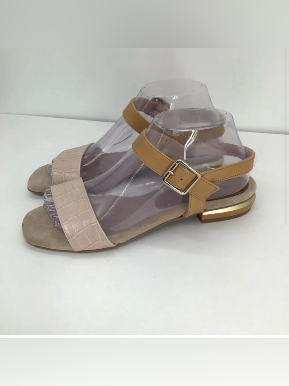 Pedro Anton Made in Spain Nude Leather & Suede Buckle Sandals NWOT Size 7.5